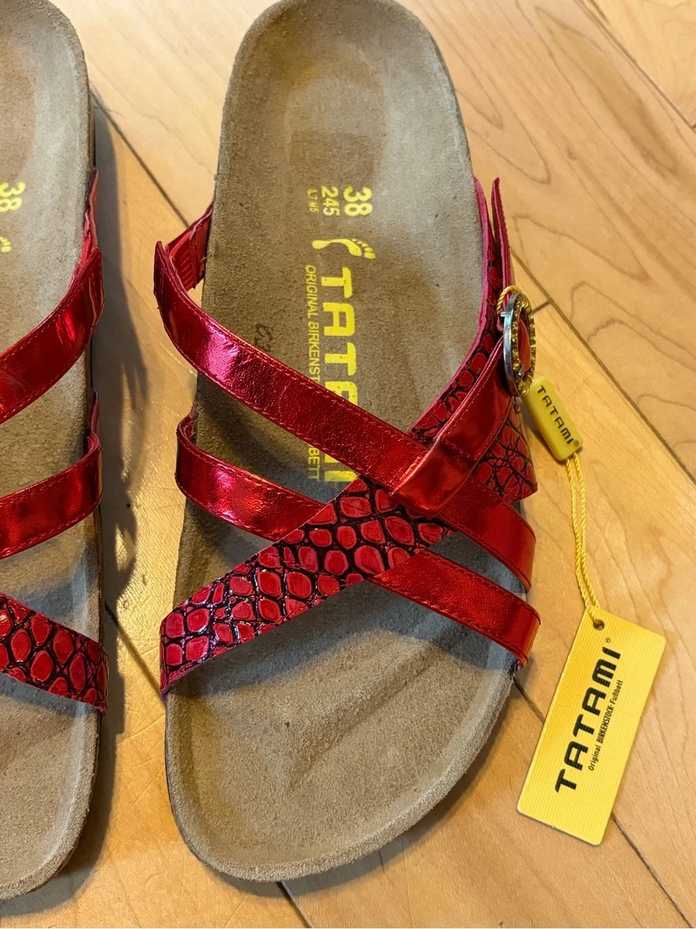 NWT Tatami by Birkenstock Red Metallic Croc Embossed Strappy Sandals size 38